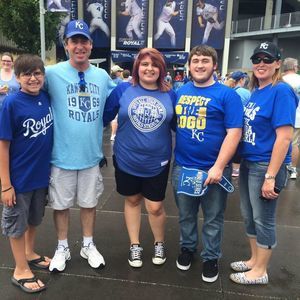 Meet your Posher, Elia